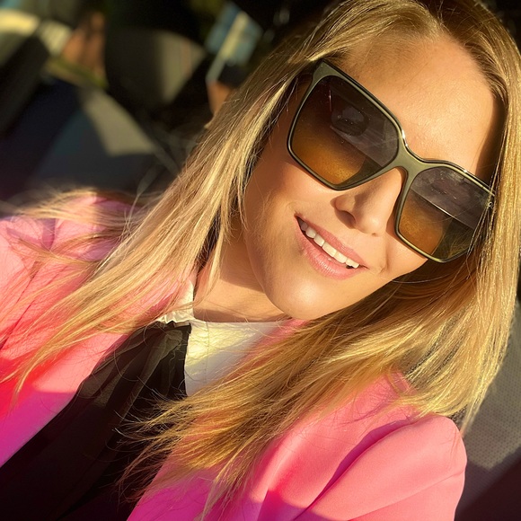 Meet your Posher, Jill - Picture 1 of 4